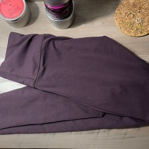 lululemon black cherry wunder under leggings